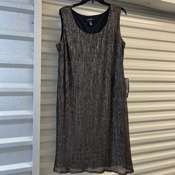 Macy’s dress - Picture 3 of 3